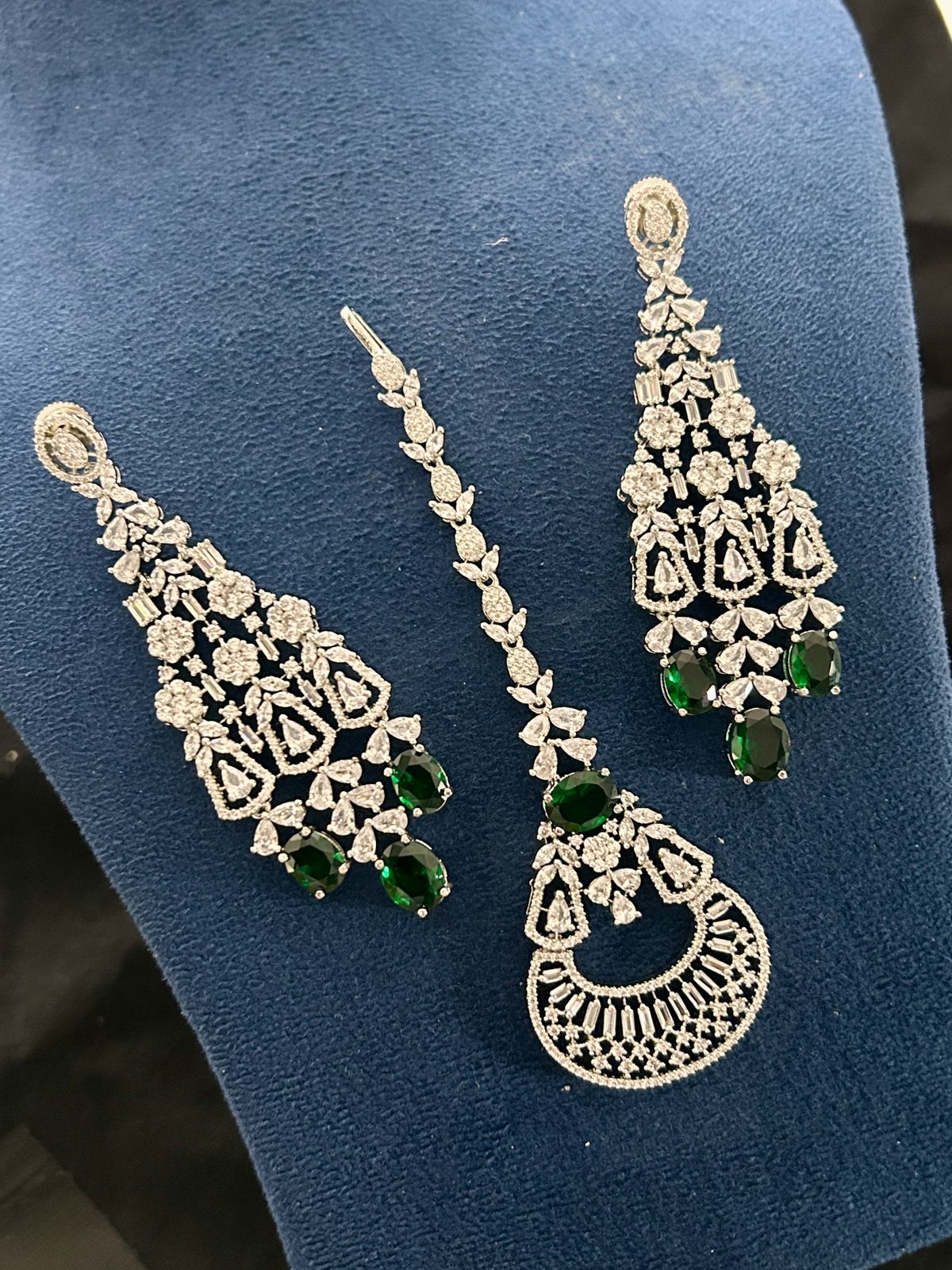 Royal Emerald Green Diamond Bridal Necklace Set with Earrings & Maang Tikka